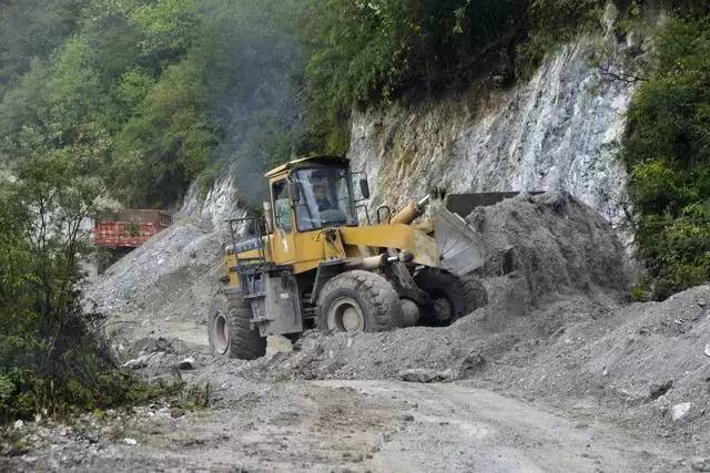 汉源轿顶山最新路况报告